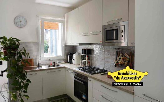 Fondi centro – Appartamento completamente ritrutturato 90 mq. (av193)